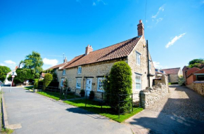 Stunning Yew Tree Cottage